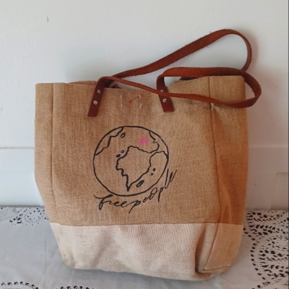 Gift..Apolis Global Citizen-Free People Burlap Wine Bag Tote